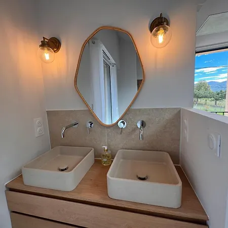 Сasa de vacaciones La Master Grange De Queyran