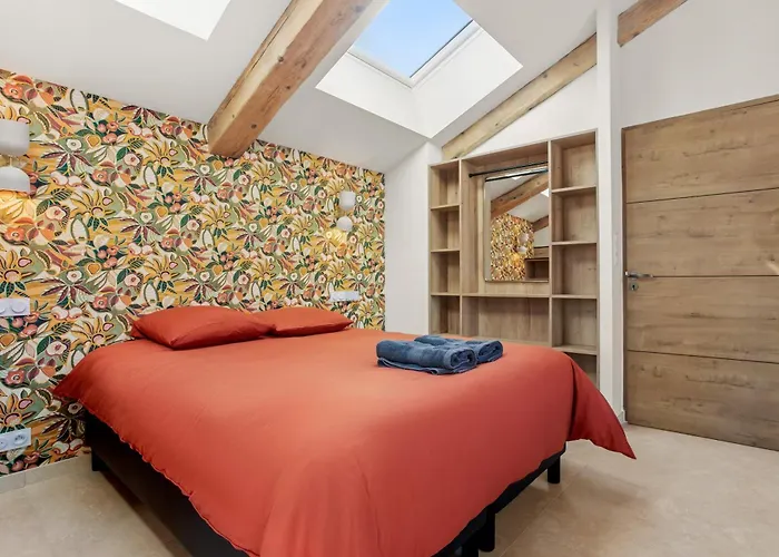 Prázdninový dům La Master Grange De Queyran *